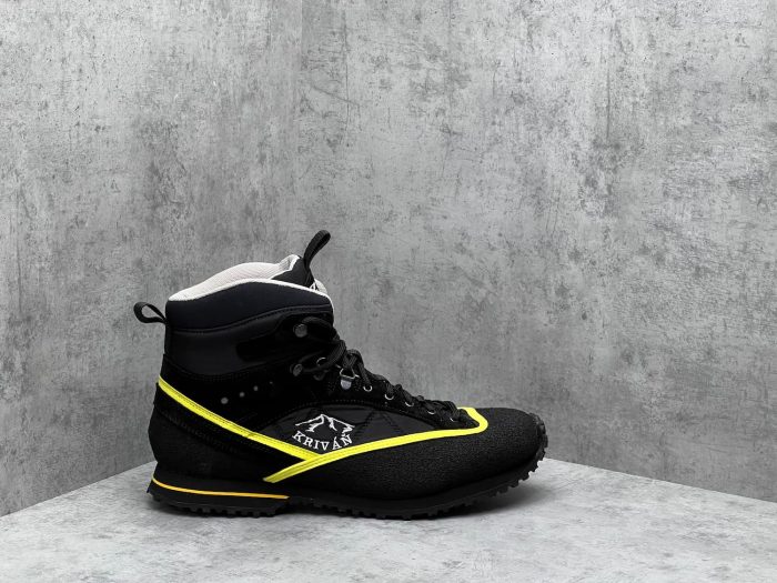 Kriváň Black – Obrázok 3